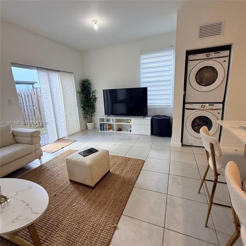 29224 SW 162nd Ct, Homestead, FL 33033