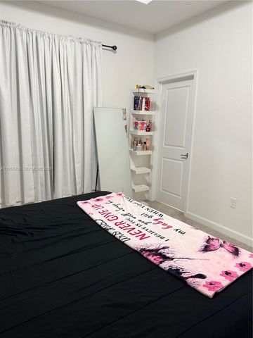 29224 SW 162nd Ct, Homestead, FL 33033