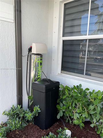 29224 SW 162nd Ct, Homestead, FL 33033