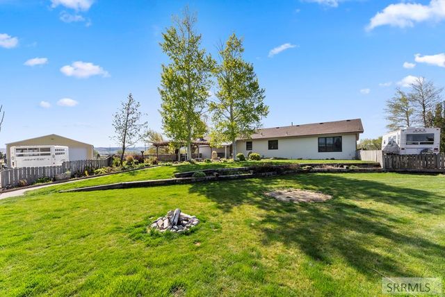 479 E 97th S, Idaho Falls, ID 83404