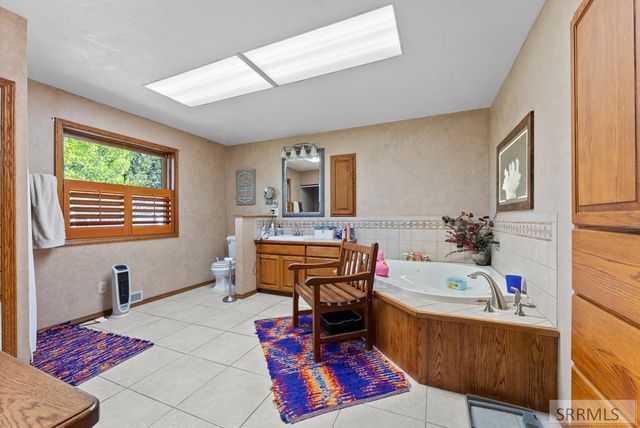 479 E 97th S, Idaho Falls, ID 83404