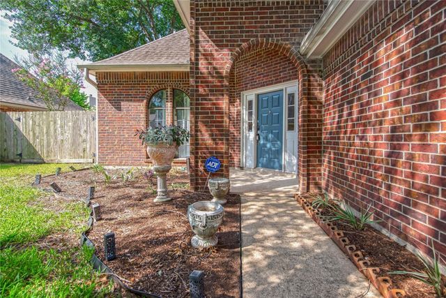 10131 Wayward Wind Lane, Houston, TX 77064