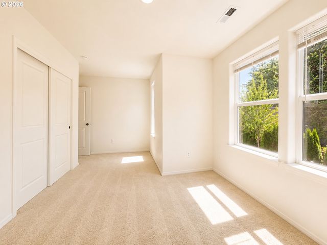 1490 Se 117TH Ave, Portland, OR 97216