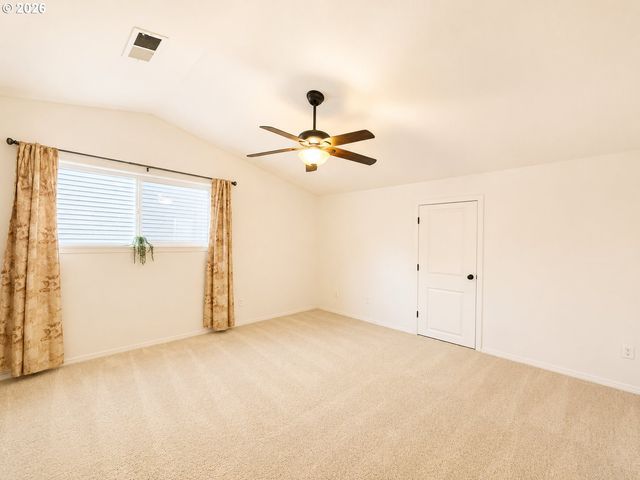 1490 Se 117TH Ave, Portland, OR 97216