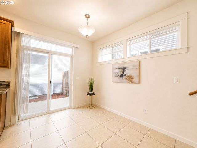 1490 Se 117TH Ave, Portland, OR 97216