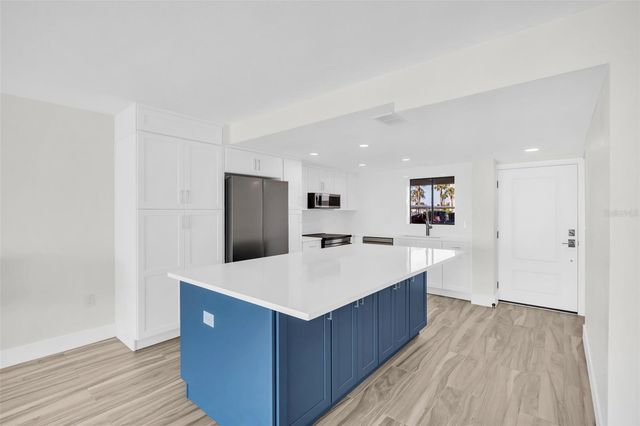 825 S GULFVIEW BOULEVARD 106, Clearwater Beach, FL 33767