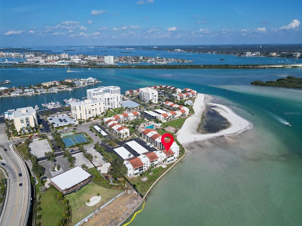 825 S GULFVIEW BOULEVARD 106, Clearwater Beach, FL 33767