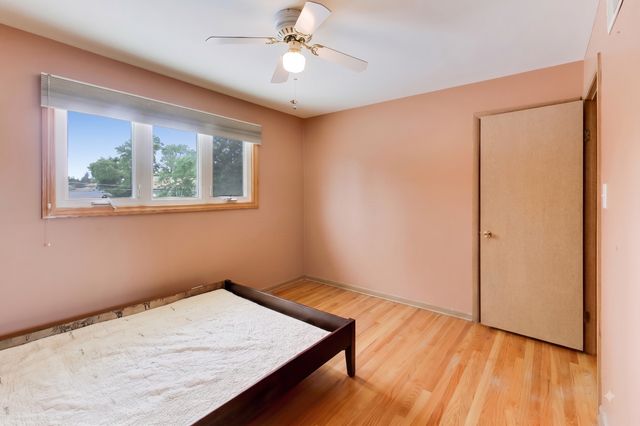 1462 Dayton Place, Des Plaines, IL 60018