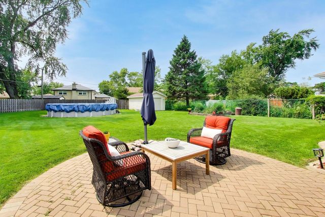 1462 Dayton Place, Des Plaines, IL 60018