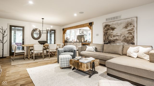 4673 S 975 E, Zionsville, IN 46077