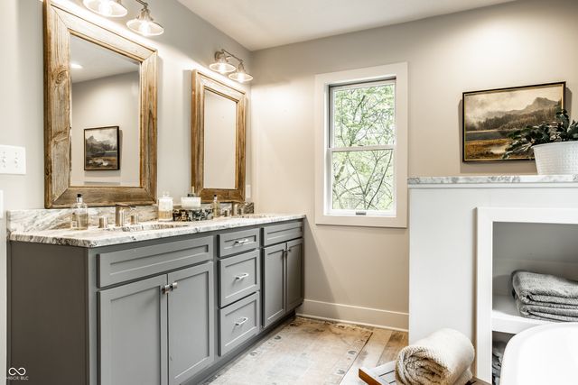 4673 S 975 E, Zionsville, IN 46077