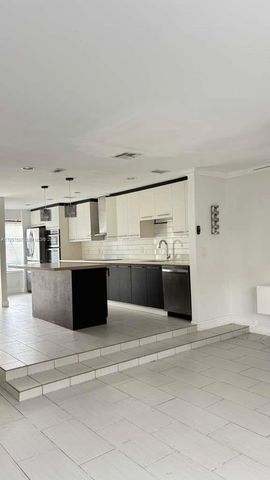8191 NW 8th Manor 5, Plantation, FL 33324