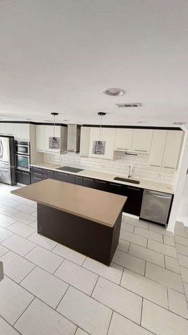 8191 NW 8th Manor 5, Plantation, FL 33324