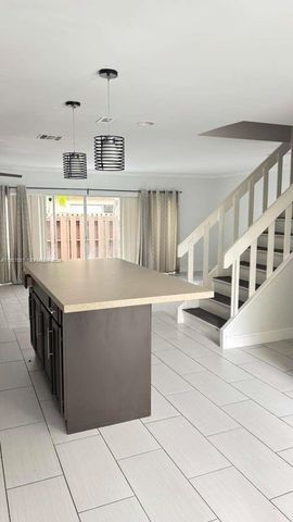 8191 NW 8th Manor 5, Plantation, FL 33324
