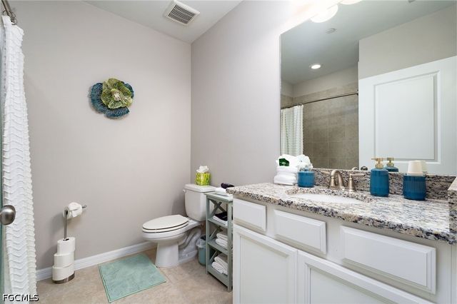 9389 Pocida CT 103, Naples, FL 34119
