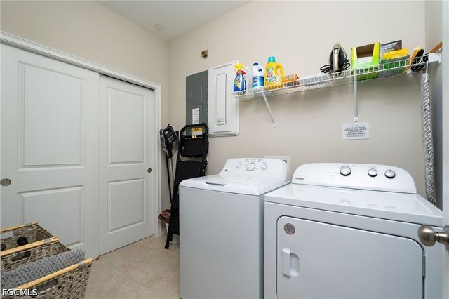 9389 Pocida CT 103, Naples, FL 34119