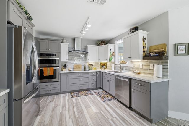 1116 CAMELLIA, New Braunfels, TX 78130