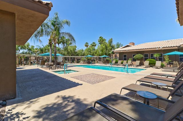 7009 E Acoma Drive Unit 2027, Scottsdale, AZ 85254