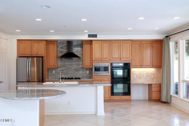 2880 Avenida De Autlan, Camarillo, CA 93010