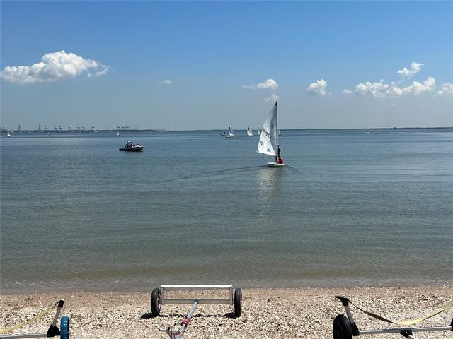 0 Bay Oaks, La Porte, TX 77571