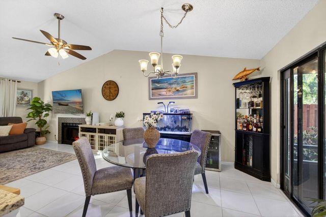 154 Rosewood Circle, Jupiter, FL 33458