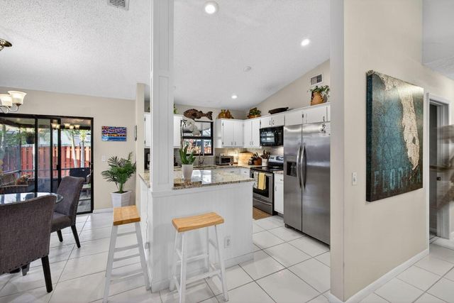 154 Rosewood Circle, Jupiter, FL 33458