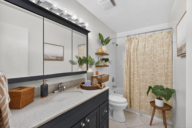 154 Rosewood Circle, Jupiter, FL 33458