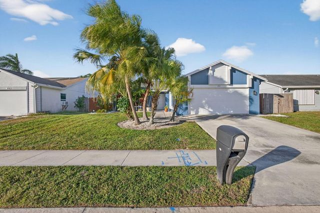 154 Rosewood Circle, Jupiter, FL 33458