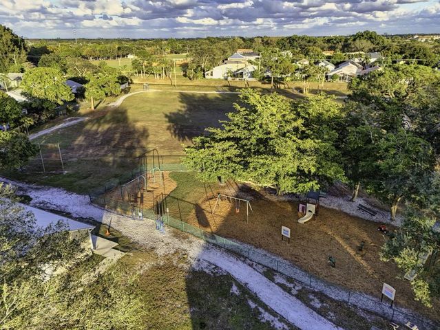 154 Rosewood Circle, Jupiter, FL 33458