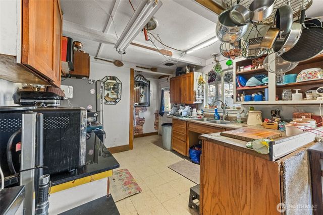 1930 E Crestview Drive, Shelton, WA 98584