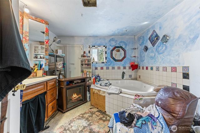 1930 E Crestview Drive, Shelton, WA 98584