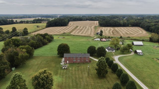 6808 Hester Rd, Springfield, TN 37172