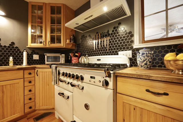 6808 Hester Rd, Springfield, TN 37172