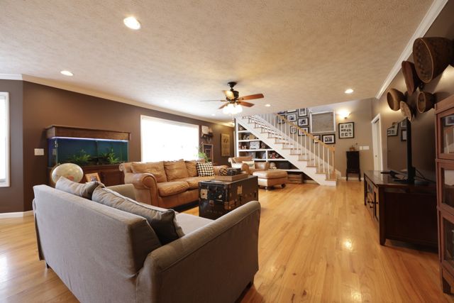 6808 Hester Rd, Springfield, TN 37172