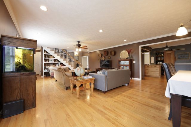 6808 Hester Rd, Springfield, TN 37172