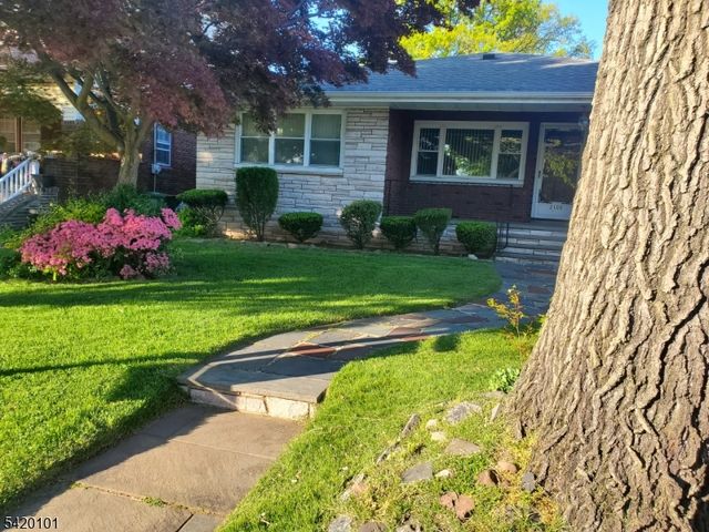 2105 Wood Ave, Roselle Boro, NJ 07203
