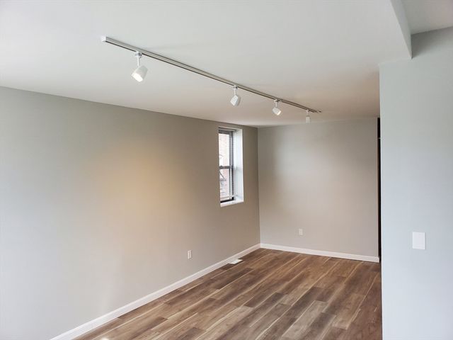 33 Brainerd Rd 112, Boston, MA 02134