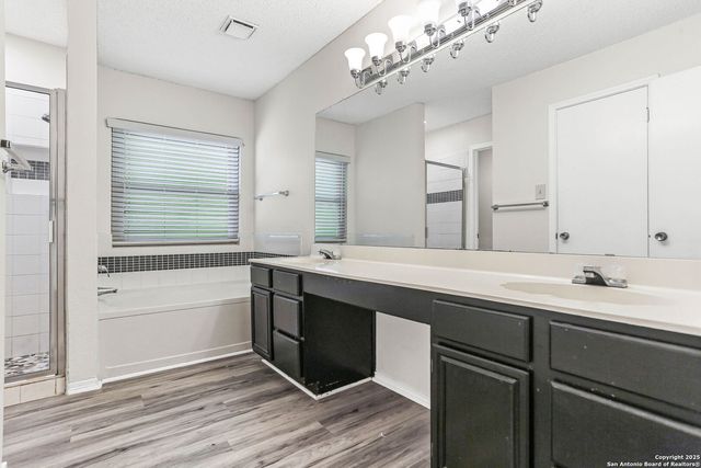 7571 Corian Park, San Antonio, TX 78249