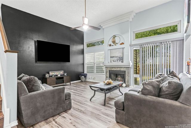 7571 Corian Park, San Antonio, TX 78249