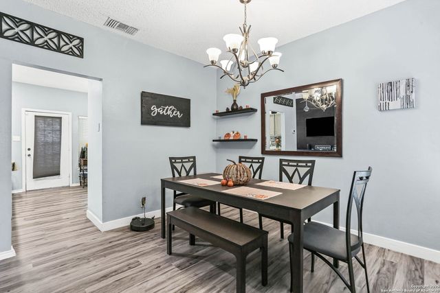 7571 Corian Park, San Antonio, TX 78249