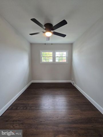 972 WINDSOR RD, Warminster, PA 18974