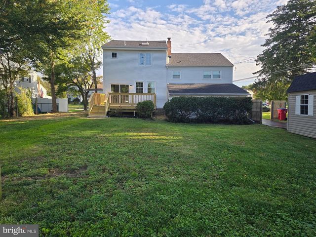 972 WINDSOR RD, Warminster, PA 18974