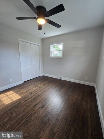 972 WINDSOR RD, Warminster, PA 18974