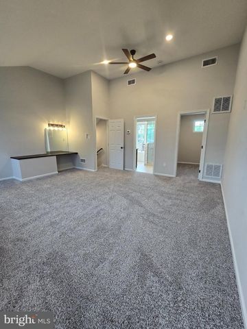 972 WINDSOR RD, Warminster, PA 18974