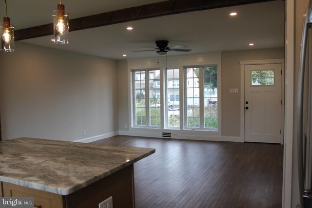 972 WINDSOR RD, Warminster, PA 18974