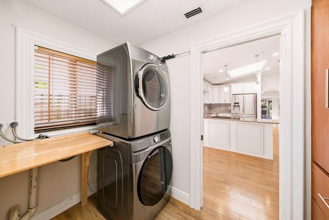 1581 NW 101st Avenue, Plantation, FL 33322