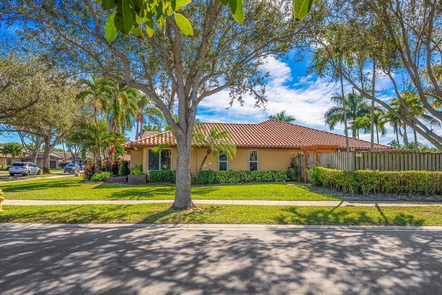 1581 NW 101st Avenue, Plantation, FL 33322