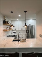 50 Emerald Woods DR A9, Naples, FL 34108