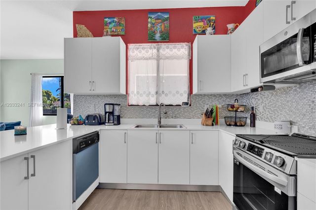 32008 SW 199th Place, Homestead, FL 33030
