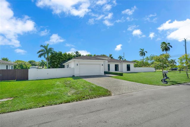 32008 SW 199th Place, Homestead, FL 33030